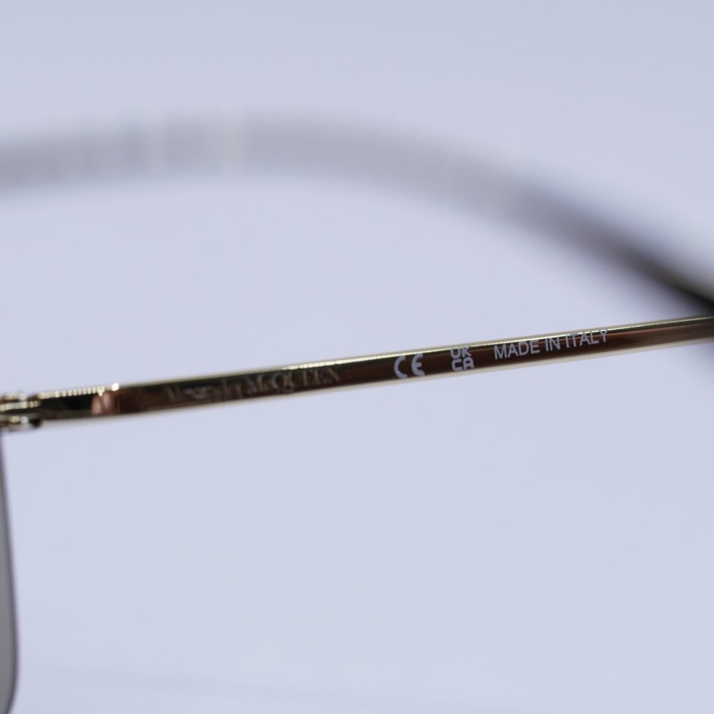🕶️ New Alexander McQueen AM0412S 002 Sunglasses - Gold Frame, Brown Lenses - Picture 8 of 10